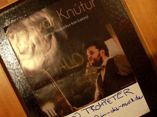 Konzert IN.DIE.musiks Gegen den Strom #2 Svavar Knutur – Foto 3