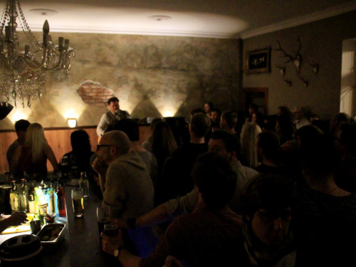 Konzert IN.DIE.musiks Gegen den Strom #2 Svavar Knutur – Foto 29