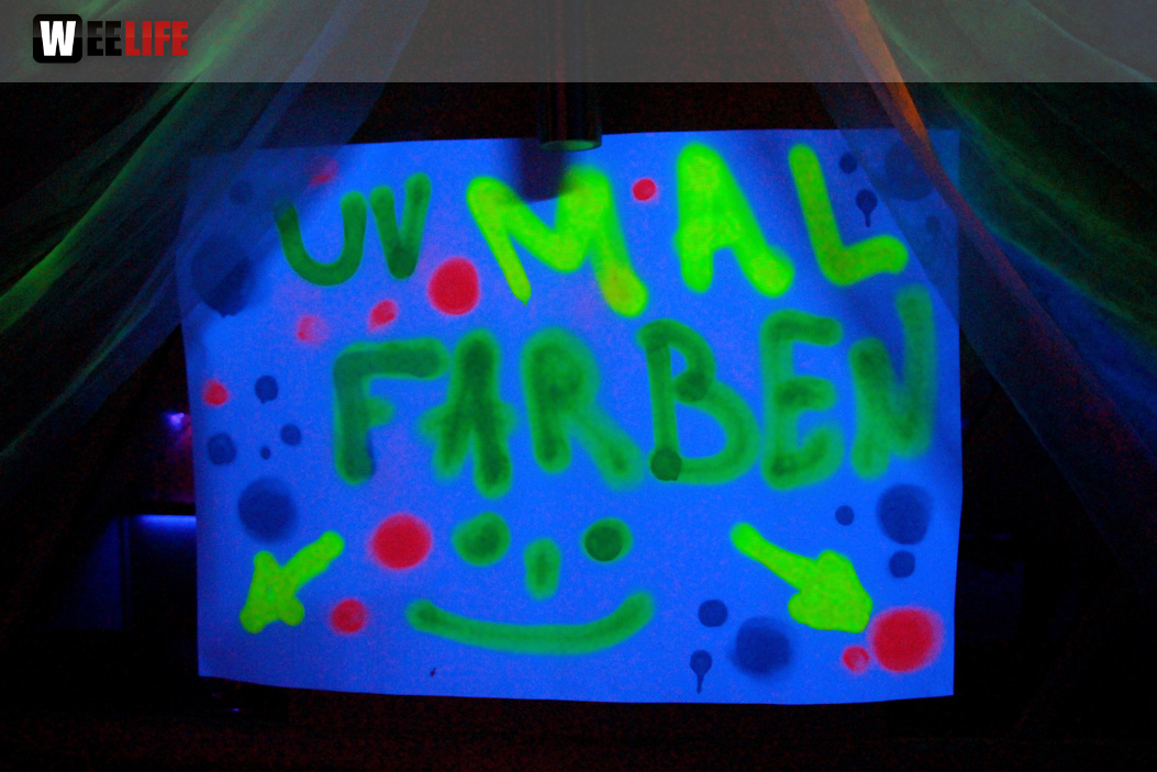 UV Schwarzlicht Party