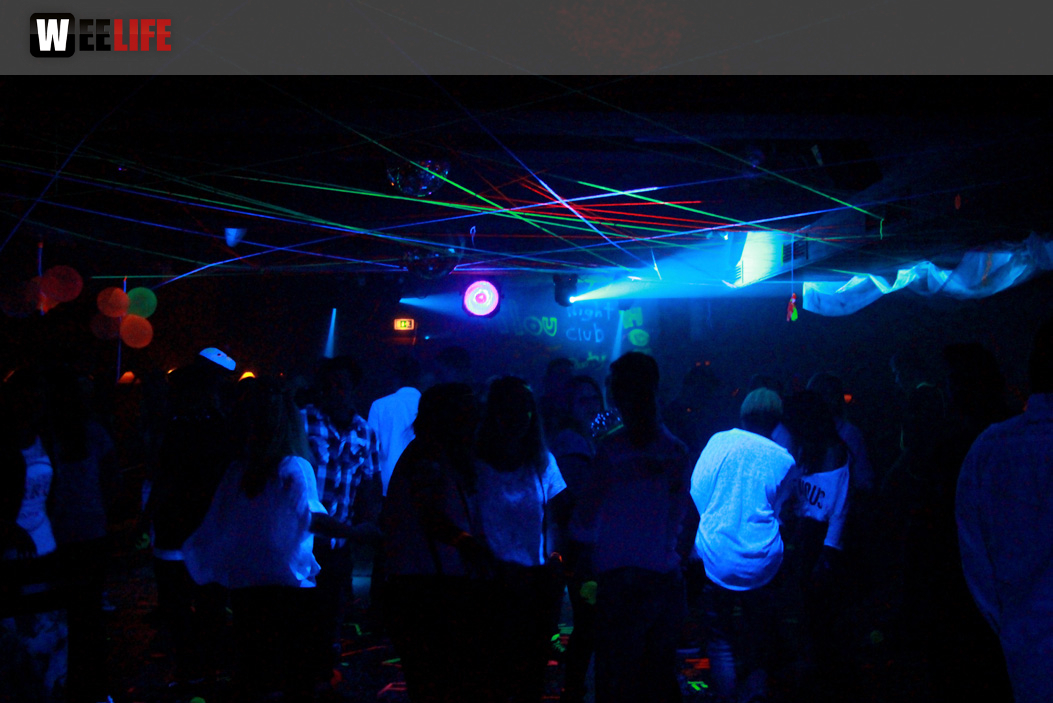 UV Schwarzlicht Party