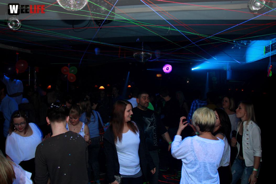 UV Schwarzlicht Party
