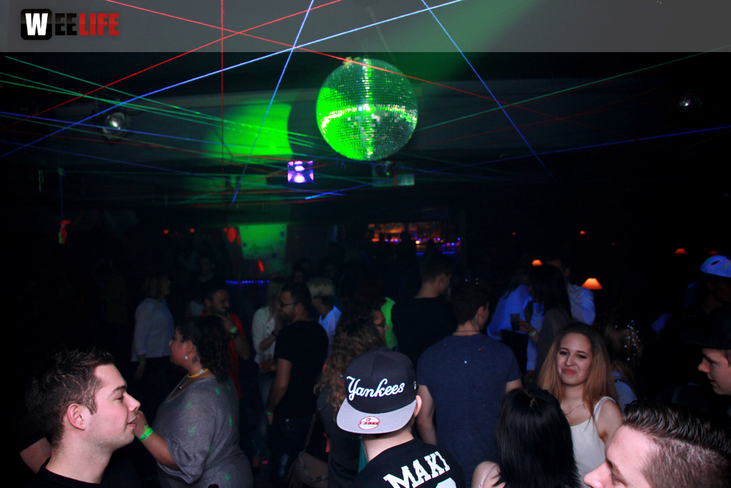 UV Schwarzlicht Party