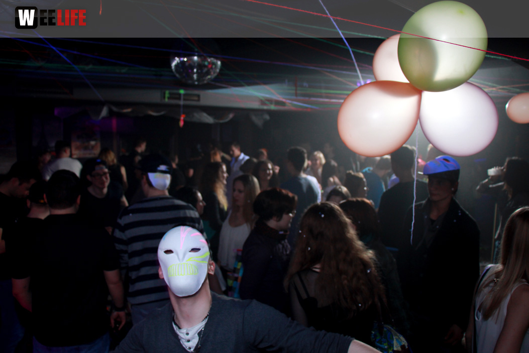 UV Schwarzlicht Party