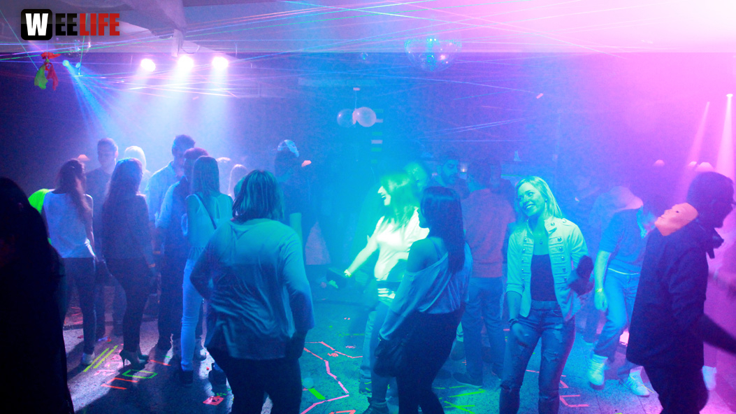 UV Schwarzlicht Party