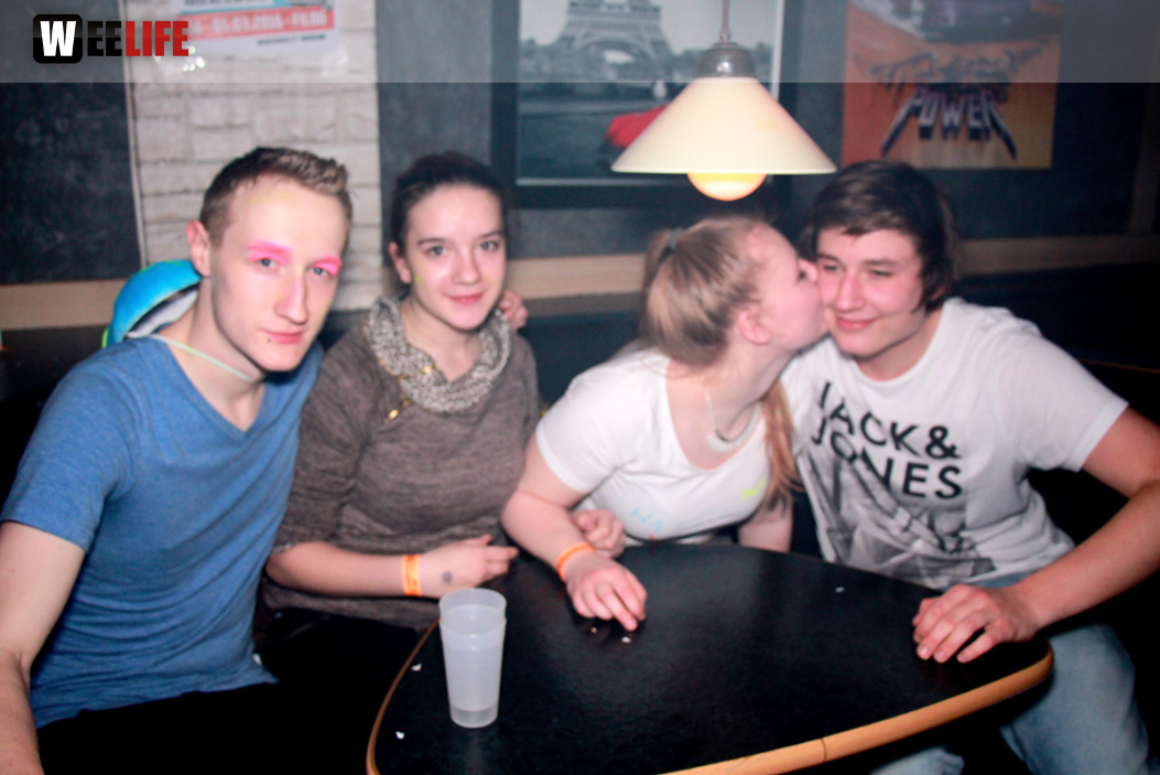 UV Schwarzlicht Party