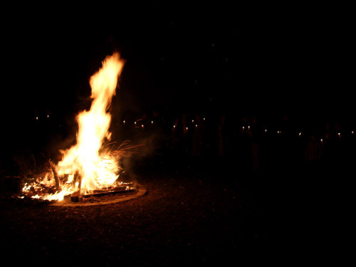 Osternachtsgottesdienst mit OSterfeuer im Park – Foto 10