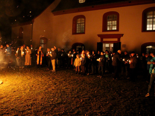 Osternachtsgottesdienst mit OSterfeuer im Park – Foto 11