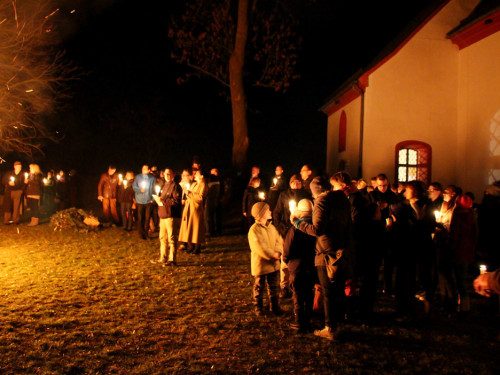 Osternachtsgottesdienst mit OSterfeuer im Park – Foto 17