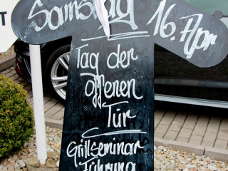 Vorschau des vorherigen Fotos