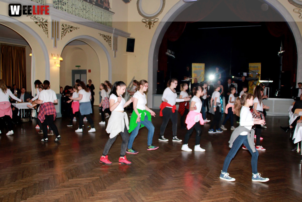 Abschlussball April Hofecker Münster Mittelschule Oberkotzau