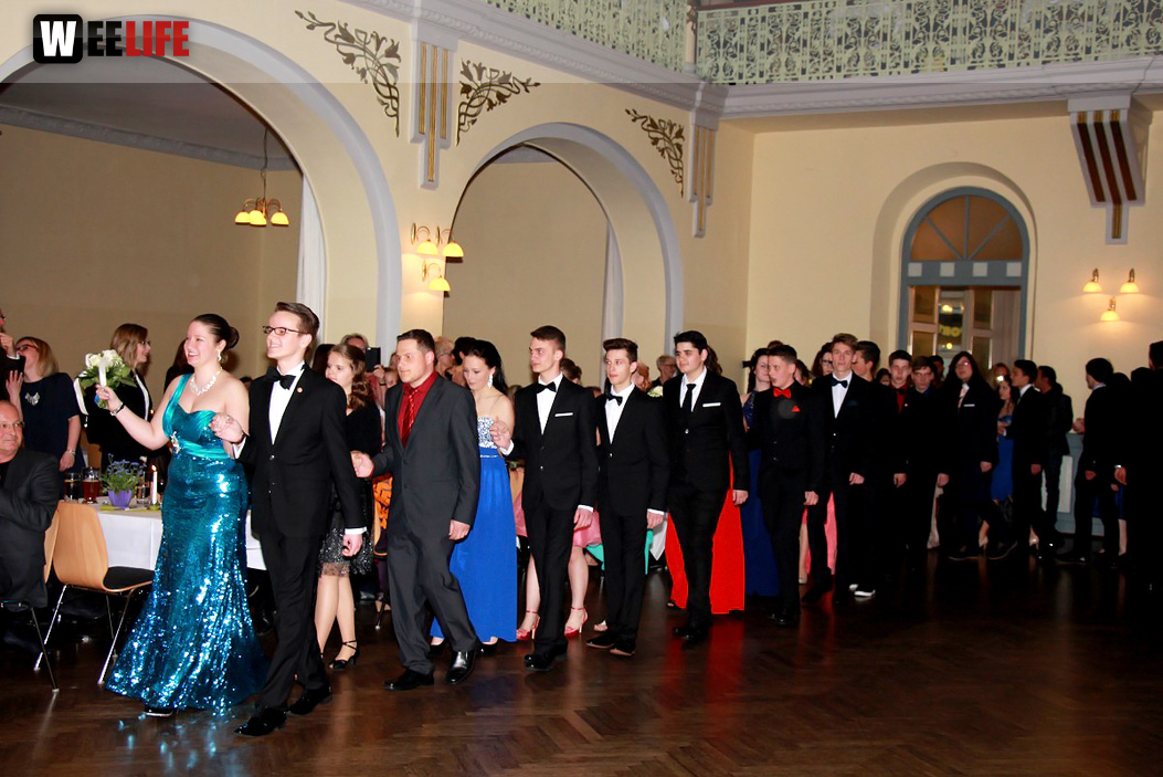 Abschlussball April Hofecker Münster Mittelschule Oberkotzau
