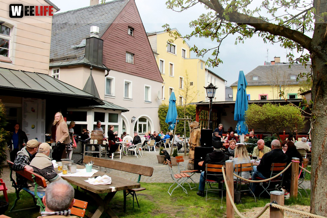 Maifest mit Ostwest Express