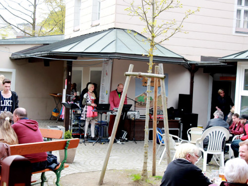 Maifest mit Ostwest Express – Foto 17
