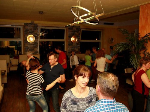 SALSA-PREMIERE im Brasil in HOF – Foto 7
