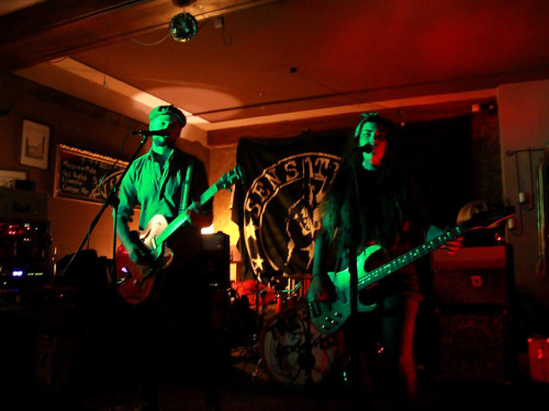 IN.DIE.musik Nightmare on Lindenstraße: THE SENSITIVES Edgy Pun – Foto 16