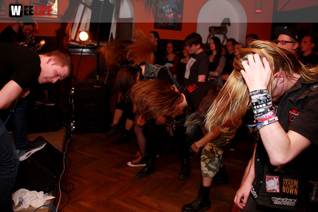 Konzert Mosh Into May III Frogstar Battle Machine Pesterous Mind Heressiah