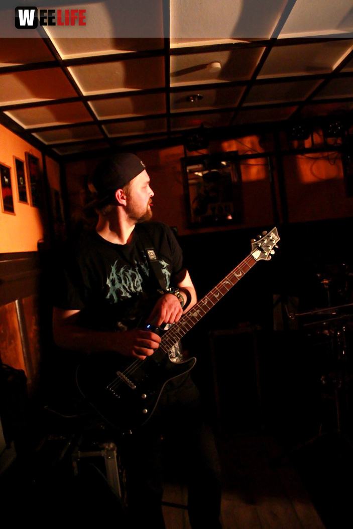 Konzert Mosh Into May III Frogstar Battle Machine Pesterous Mind Heressiah
