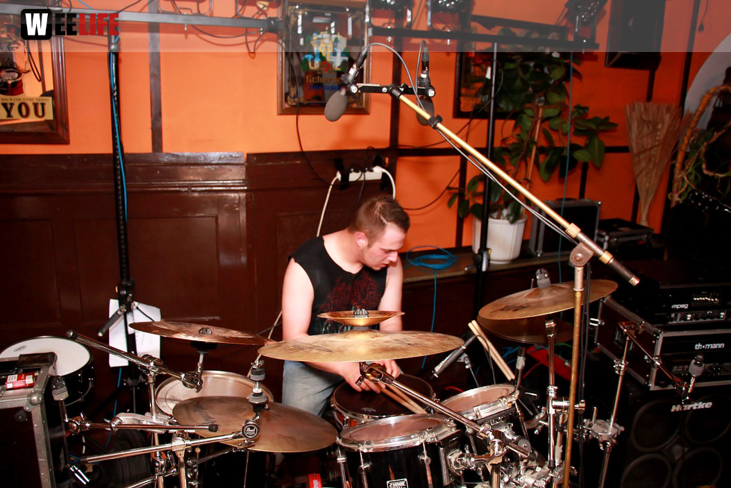 Konzert Mosh Into May III Frogstar Battle Machine Pesterous Mind Heressiah