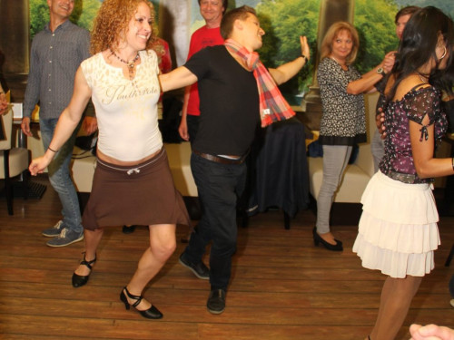 SALSA-PREMIERE im Brasil in HOF – Foto 3