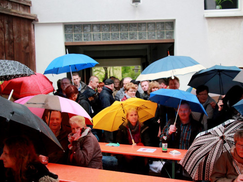 InnenHofKonzert Hotel Burghof Menno Stuifmeel Jugendhilfe St. Elisabeth Fräulein Elli Nicol Bad u. Heizung Frankensima – Foto 12
