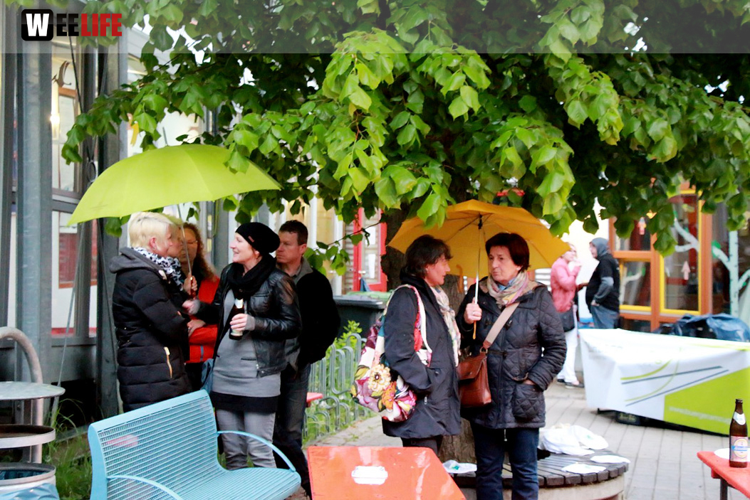 InnenHofKonzert Hotel Burghof Menno Stuifmeel Jugendhilfe St. Elisabeth Fräulein Elli Nicol Bad u. Heizung Frankensima