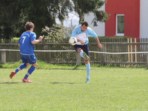 TuS Erkersreuth - 1. FC Gefrees II – Foto 7