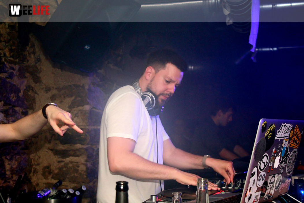 Black Base mit DJs Benz82, SicStyle