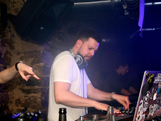 Foto 168600 im Album