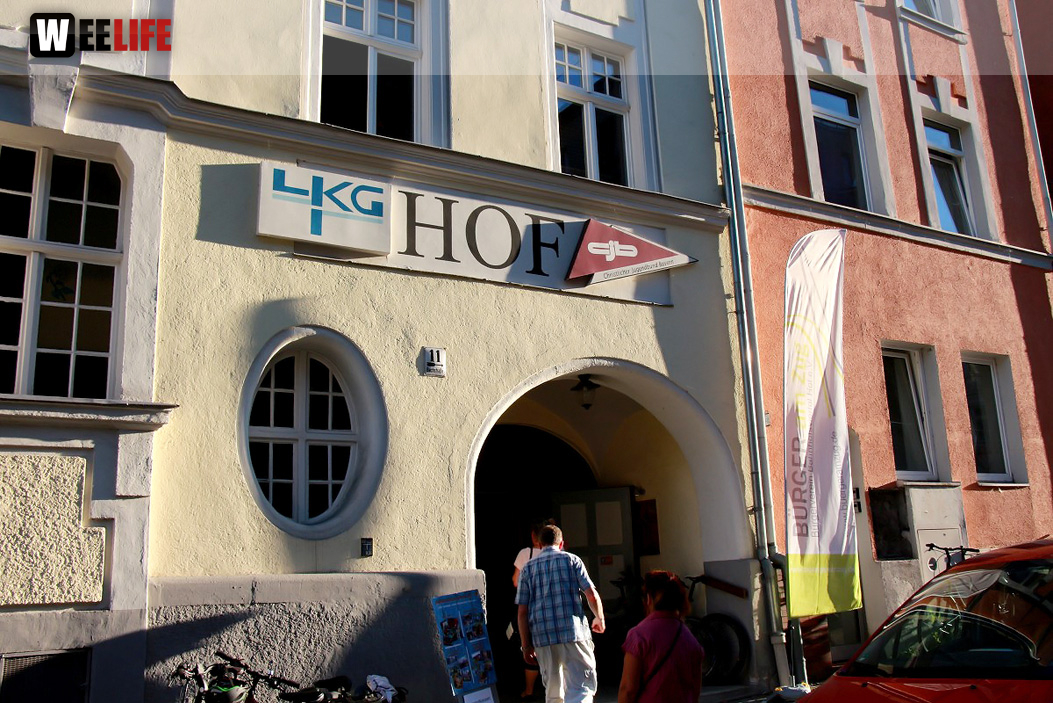 InnenHofKonzert PLAY AGAIN SAM