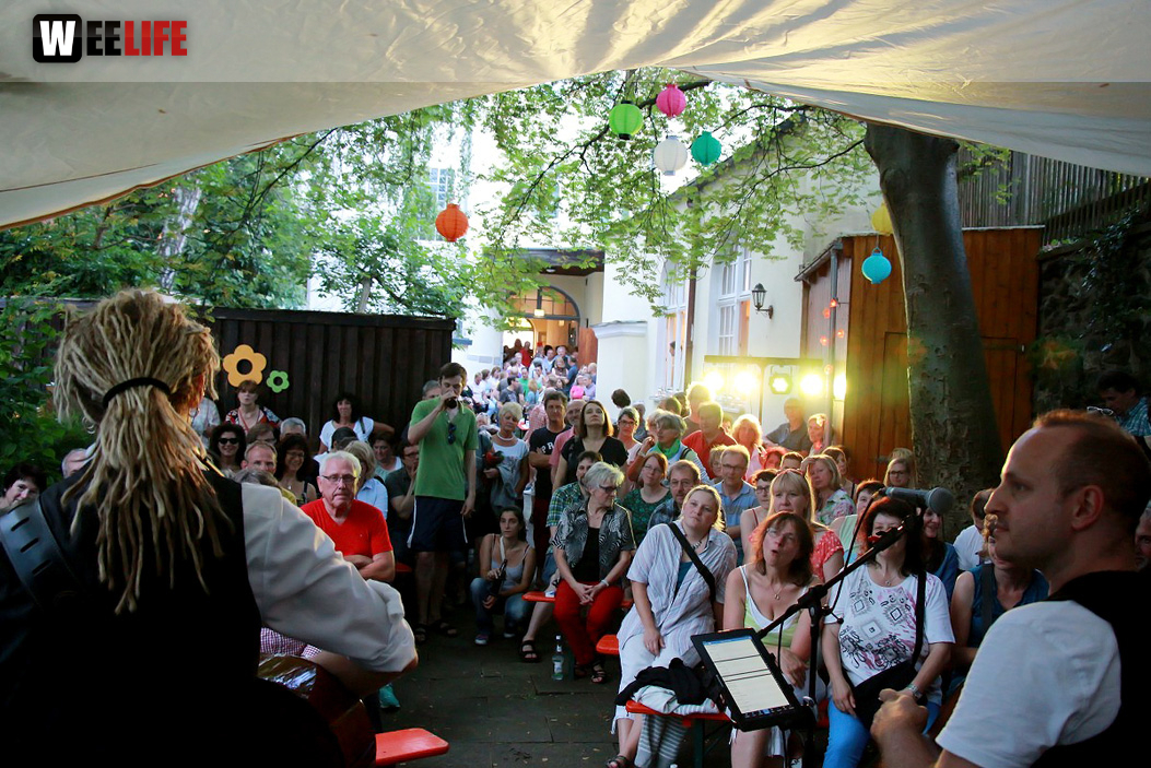 InnenHofKonzert PLAY AGAIN SAM