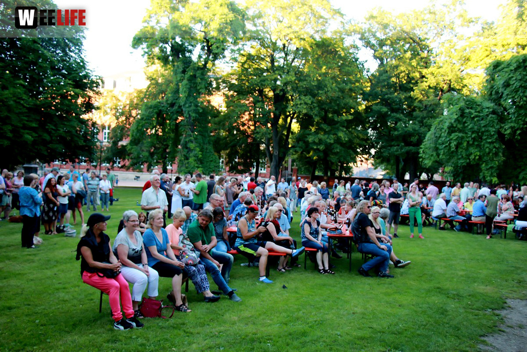 InnenHofKonzert SUZAN BAKER & DENNIS LÜDDIKE