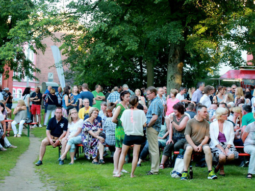 InnenHofKonzert SUZAN BAKER & DENNIS LÜDDIKE – Foto 10