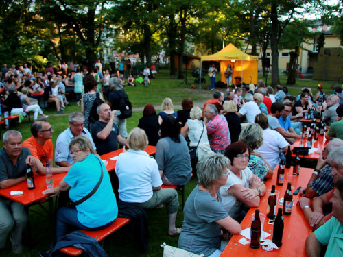 InnenHofKonzert SUZAN BAKER & DENNIS LÜDDIKE – Foto 15