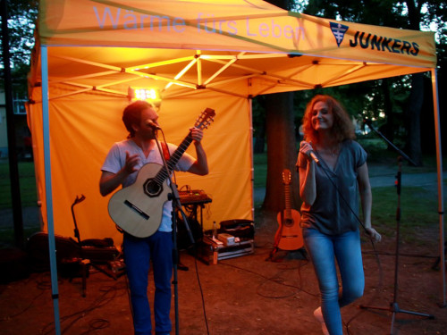 InnenHofKonzert SUZAN BAKER & DENNIS LÜDDIKE – Foto 25