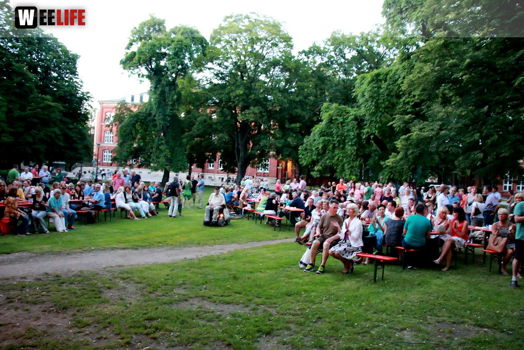 InnenHofKonzert SUZAN BAKER & DENNIS LÜDDIKE