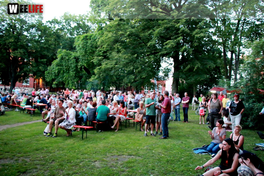 InnenHofKonzert SUZAN BAKER & DENNIS LÜDDIKE