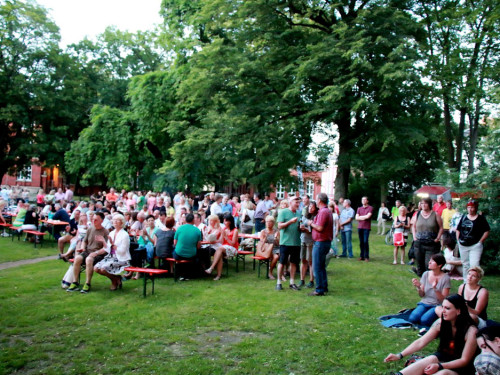 InnenHofKonzert SUZAN BAKER & DENNIS LÜDDIKE – Foto 29