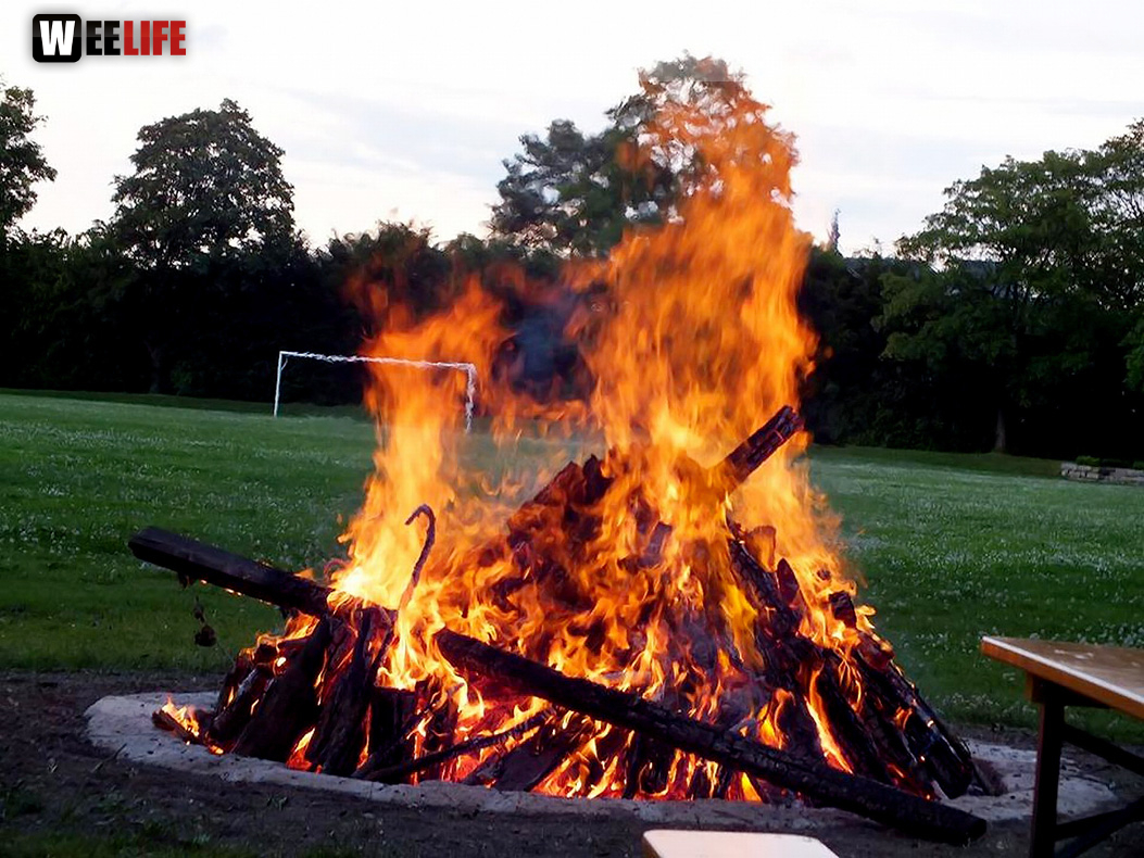 Sonnwendfeuer