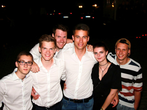 Abier Bildung nach Maß After Show Party Schiller Gym Hof – Foto 36
