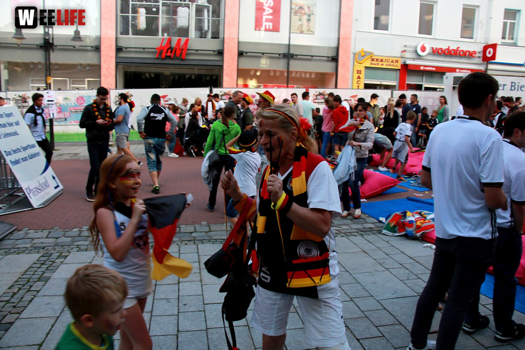 Public Viewing EM Deutschland Slowakei Euroherz Fanmeile 