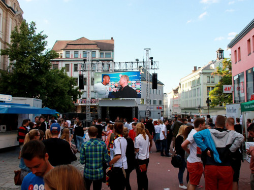 Public Viewing EM Deutschland Slowakei Euroherz Fanmeile  – Foto 57