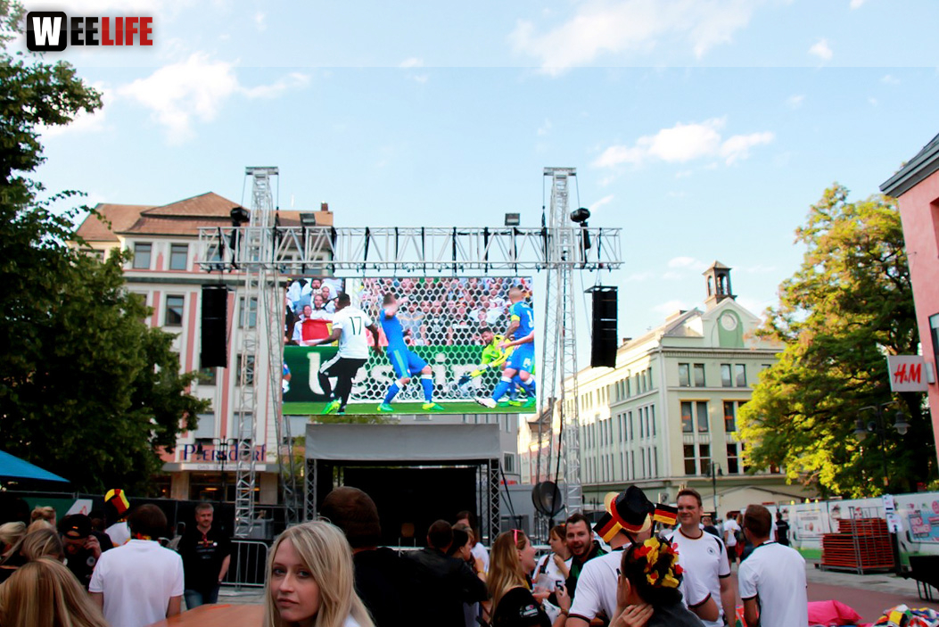 Public Viewing EM Deutschland Slowakei Euroherz Fanmeile 