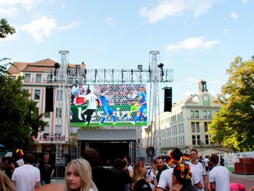 Public Viewing EM Deutschland Slowakei Euroherz Fanmeile  – Foto 59