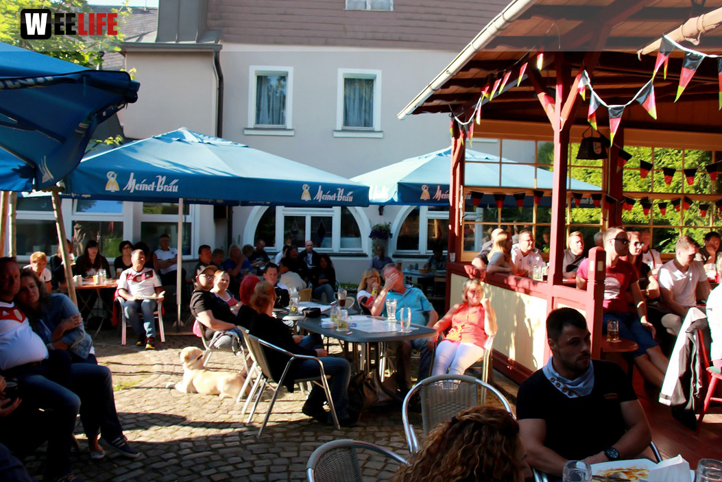 Public Viewing EM Deutschland Slowakei Meinels Bas
