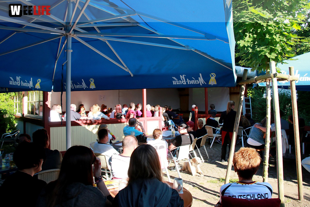 Public Viewing EM Deutschland Slowakei Meinels Bas