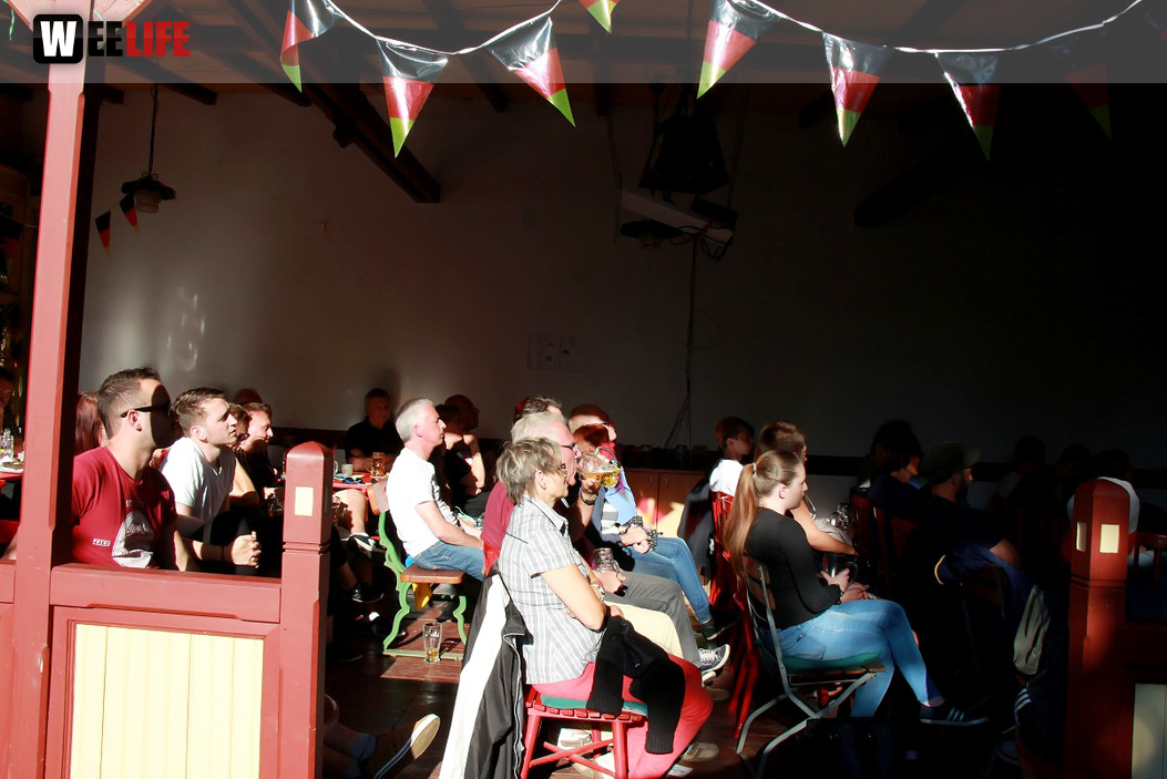 Public Viewing EM Deutschland Slowakei Meinels Bas