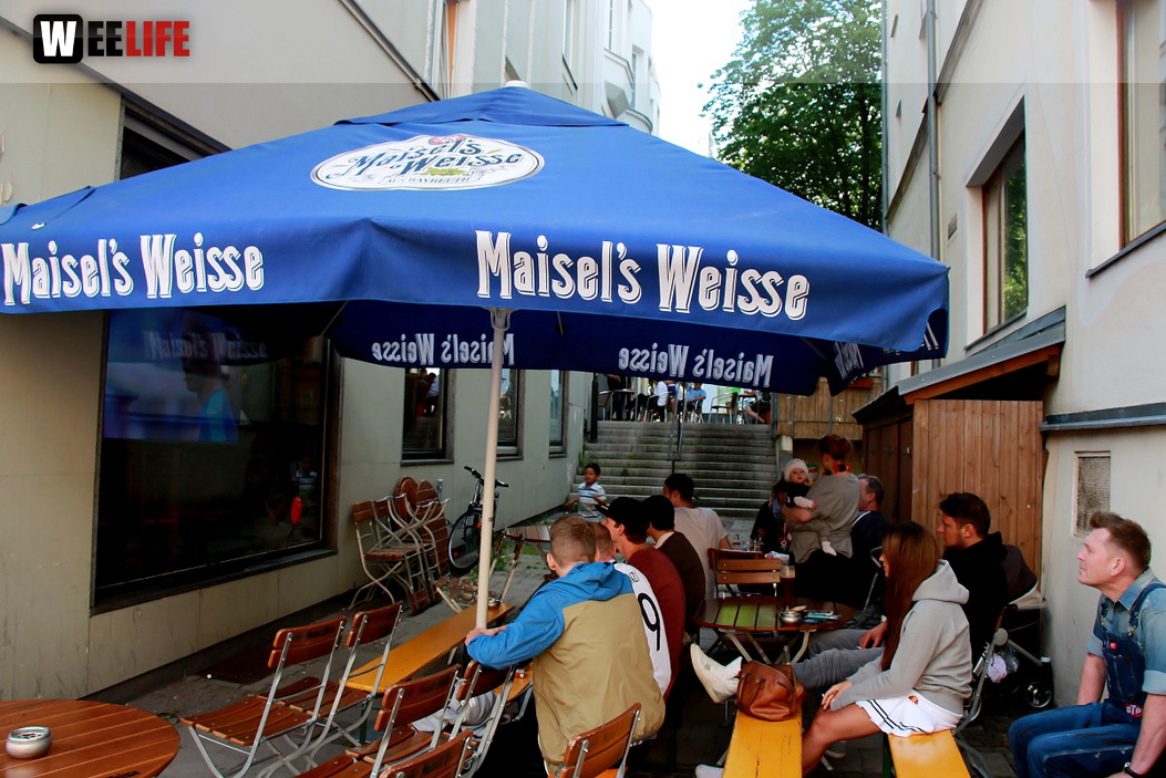 Public Viewing EM Deutschland Slowakei Trompeter,Buttler\'s