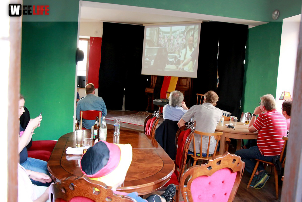 Public Viewing EM Deutschland Slowakei Trompeter,Buttler\'s