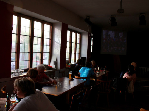 Public Viewing EM Deutschland Slowakei Trompeter,Buttler\'s – Foto 7