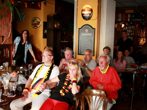 Public Viewing EM Deutschland Slowakei Trompeter,Buttler\'s – Foto 13